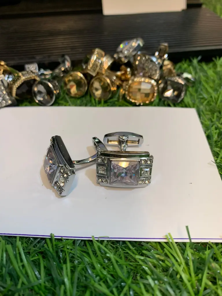 CUFFLINK SILVER 18