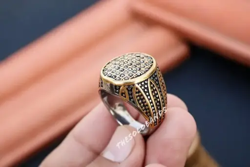 MENS RING SHINY BUTTONS