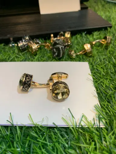 CUFFLINK GOLDEN 13